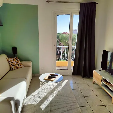 Proche Et Commerces *